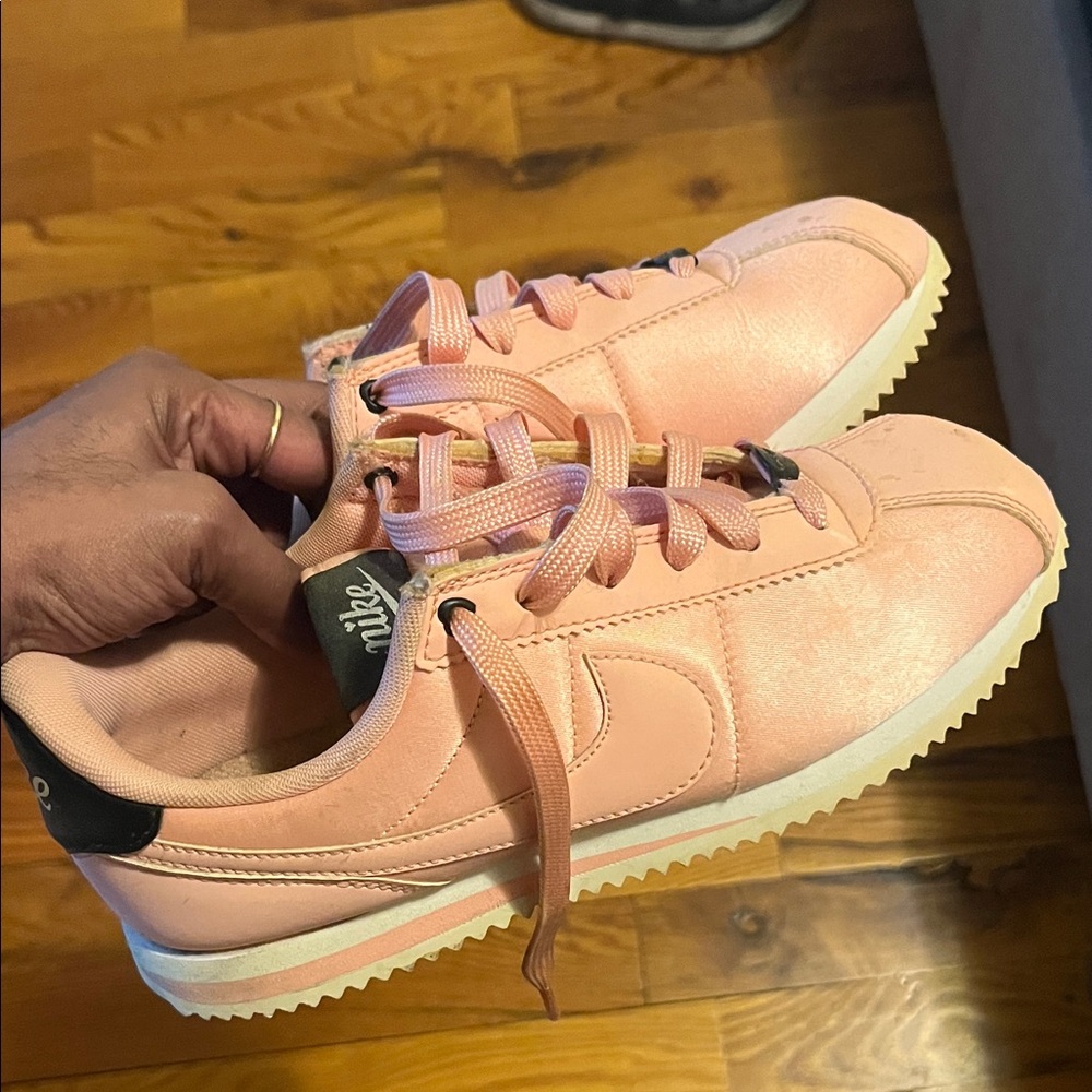 Nike Women's Pink Low-Top Sneakers